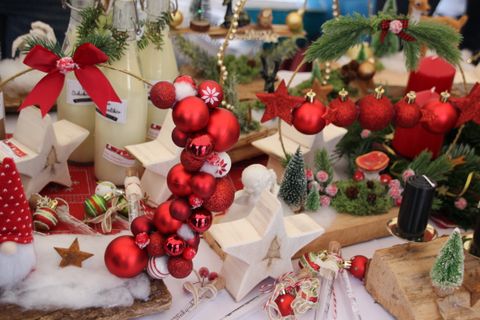 Marktbeschicker & Mitwirkende für den Weihnachtsmarkt rund um den Rathaus- und Kirchplatz gesucht