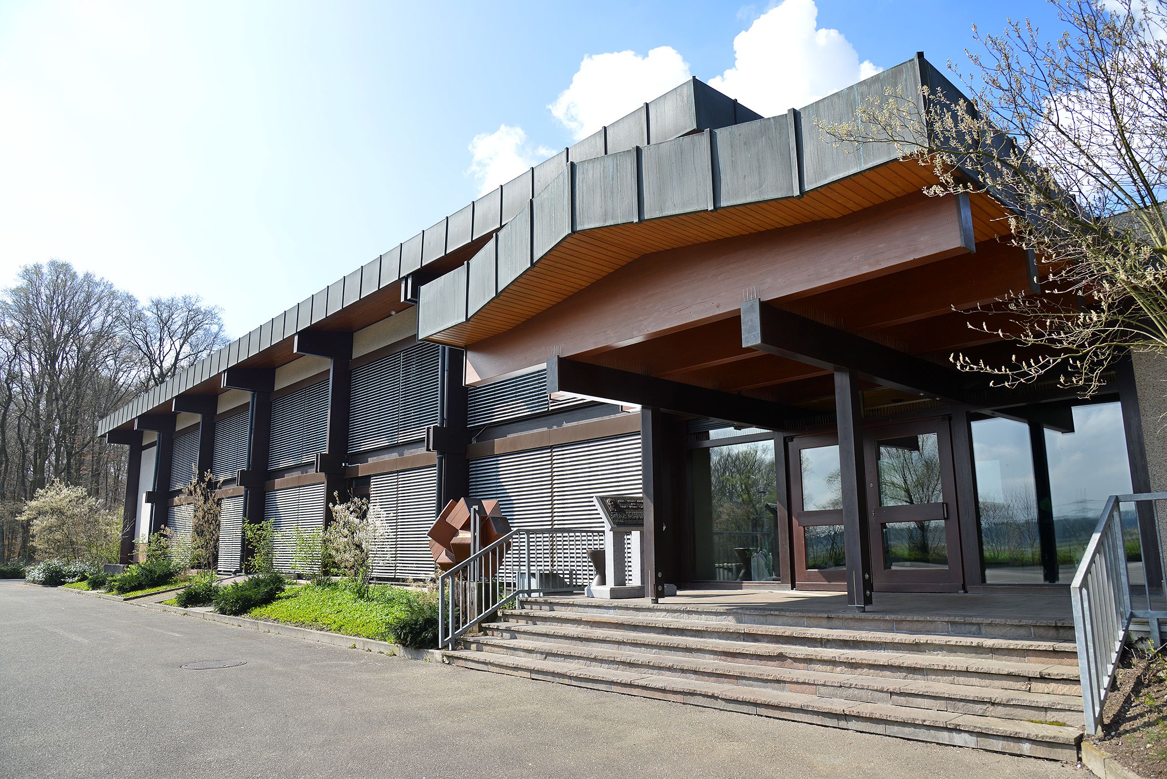 Hans-Weber-Halle