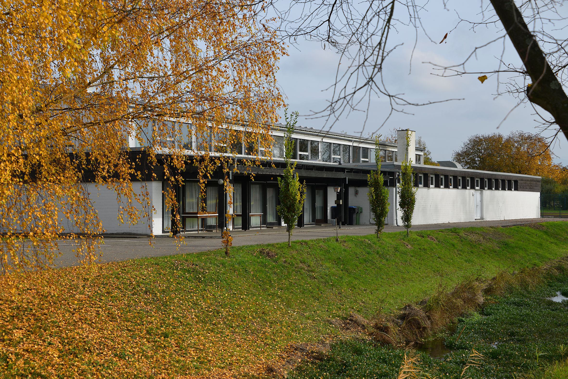 Rhein-Rench-Halle Helmlingen
